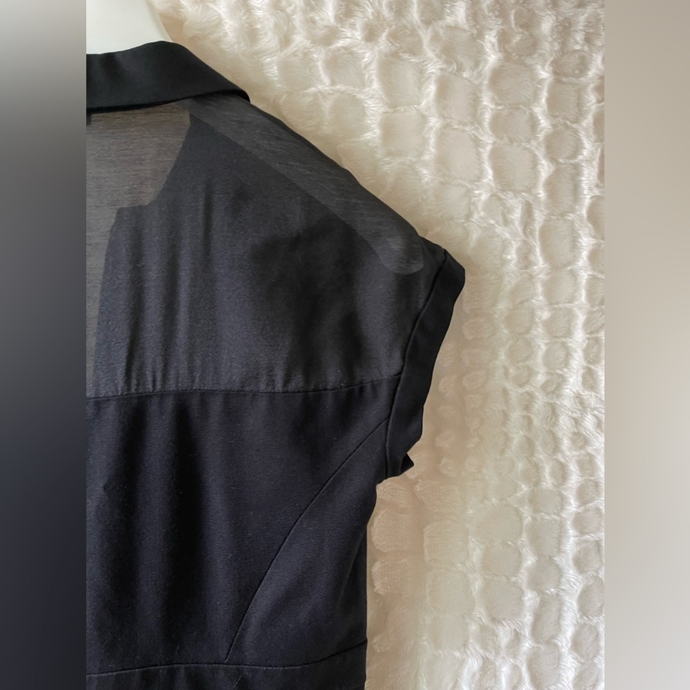 ANN TAYLOR a button down top. Point collar black dress. Size (8). - Picture 6 of 15